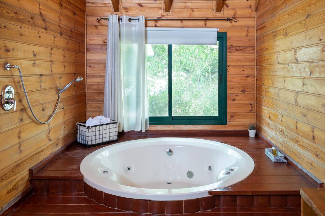 Nof Kineret Suites Ramot Екстериор снимка